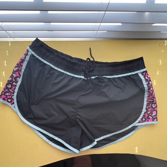 2 Pairs of Juicy Couture Sport Running Shorts - Picture 3 of 4